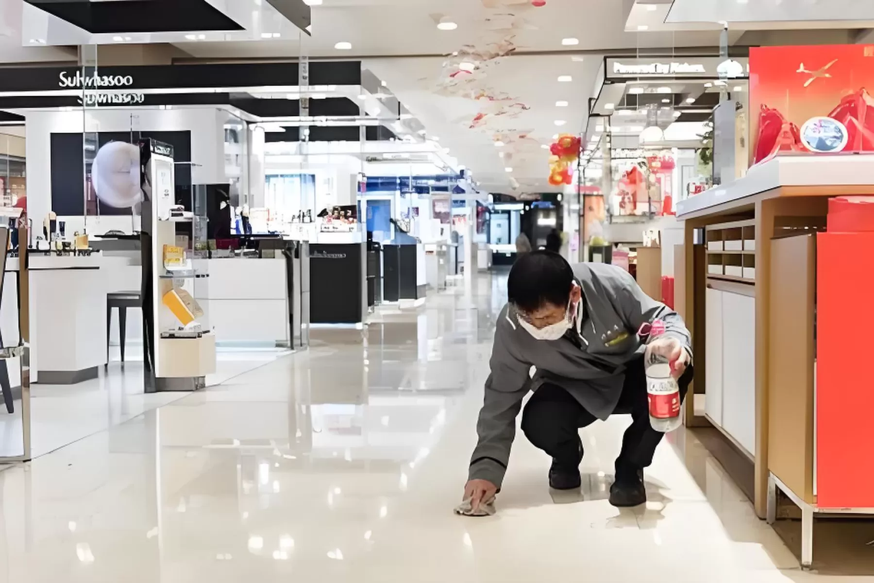 professional floor scrubber